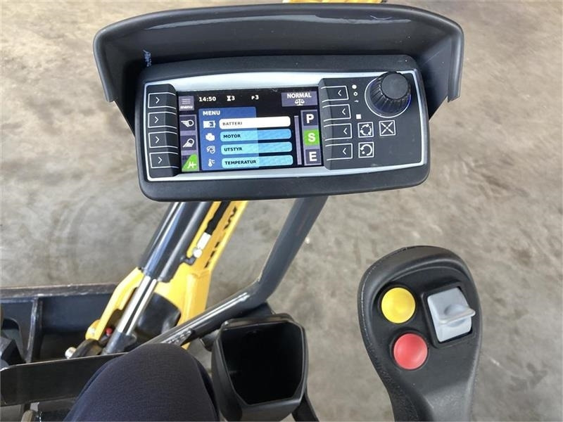 New Holland E15x Elektrisk - Мини-экскаватор: фото 5 New Holland E15x Elektrisk - Мини-экскаватор: фото 5
