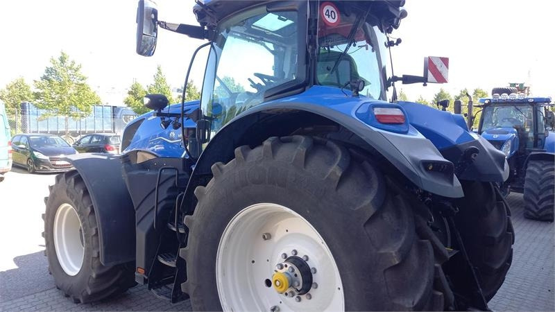 New Holland T7.315 HD - Трактор: фото 4 New Holland T7.315 HD - Трактор: фото 4