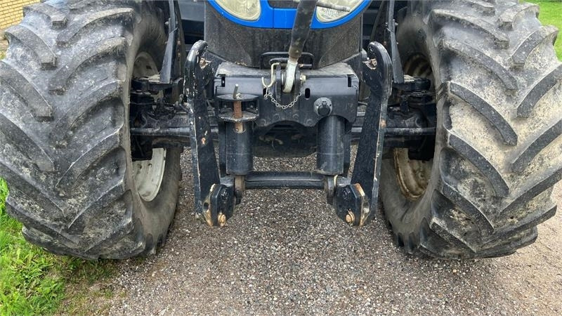 New Holland T7030 - Трактор: фото 3 New Holland T7030 - Трактор: фото 3