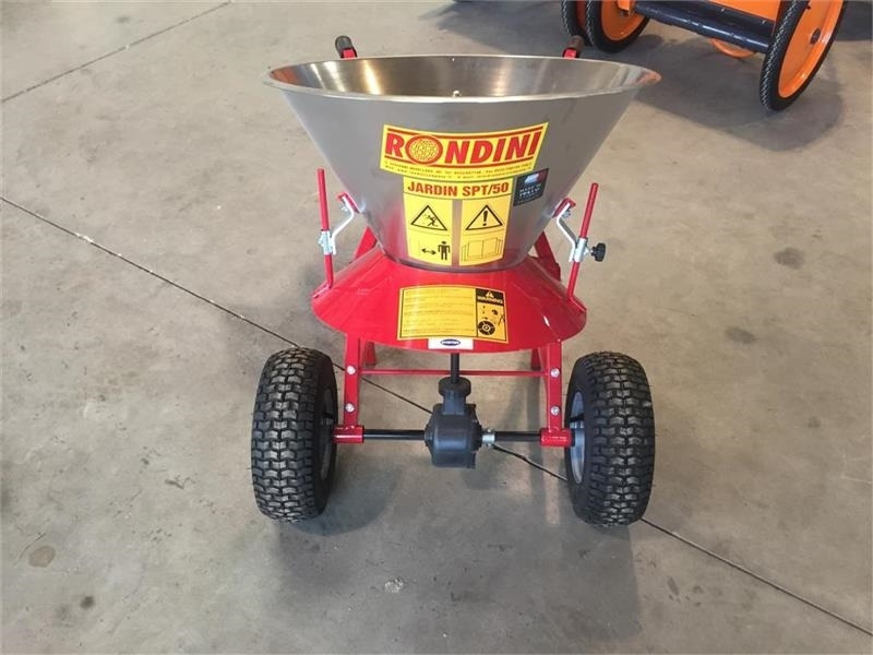 Rondini SPM 50 - Разбрасыватель песка/ Соли для Коммунальной и специальной техники: фото 2 Rondini SPM 50 - Разбрасыватель песка/ Соли для Коммунальной и специальной техники: фото 2