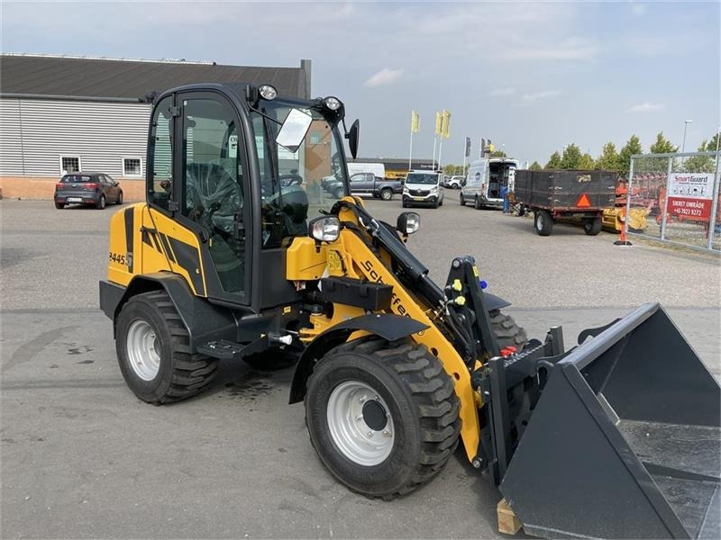 Schäffer 2445S Kabine - Компактный фронтальный погрузчик: фото 4 Schäffer 2445S Kabine - Компактный фронтальный погрузчик: фото 4