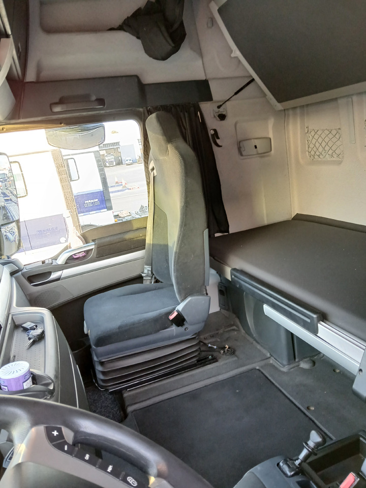 MAN TGX 18.480 - Грузовик-шасси: фото 5 MAN TGX 18.480 - Грузовик-шасси: фото 5