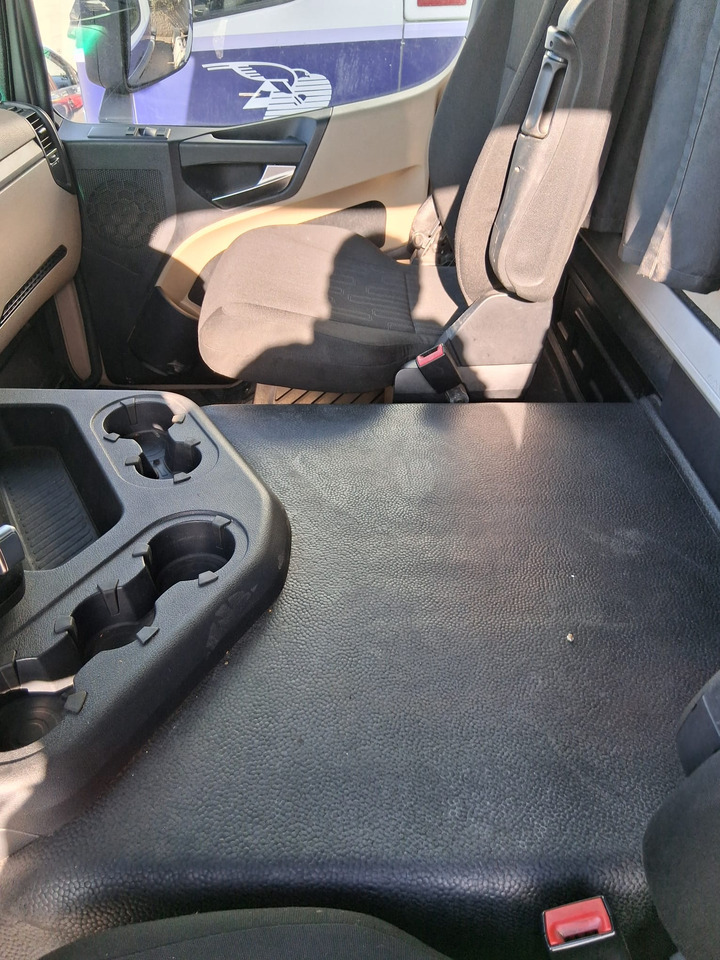 Тягач Mercedes 1843LS: фото 8