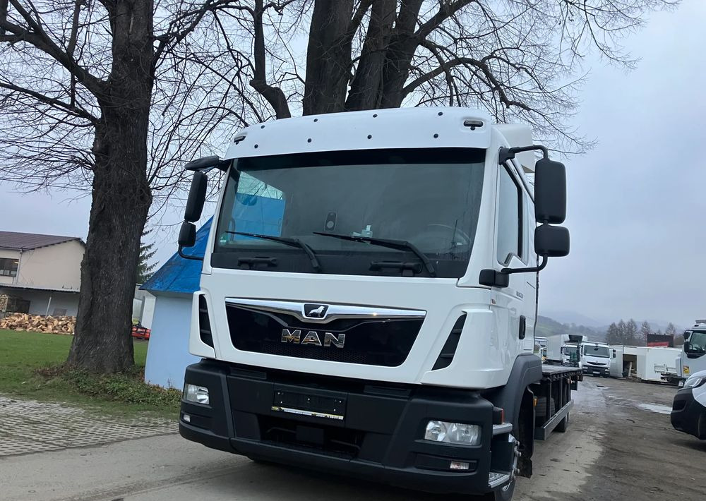 MAN MAN TGM 12.250 sypialka euro6 Rama do zabudowy - Грузовик-шасси: фото 1 MAN MAN TGM 12.250 sypialka euro6 Rama do zabudowy - Грузовик-шасси: фото 1
