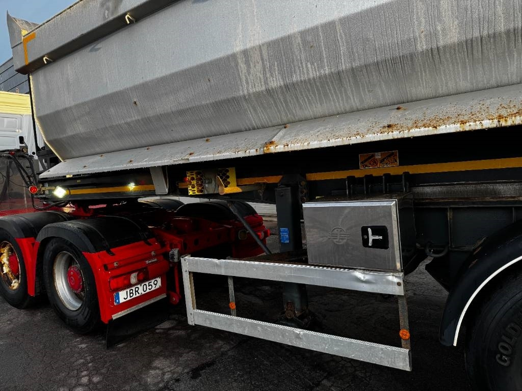 Istrail TIPPVAGN SEMITRAILER - Самосвальный полуприцеп: фото 4 Istrail TIPPVAGN SEMITRAILER - Самосвальный полуприцеп: фото 4