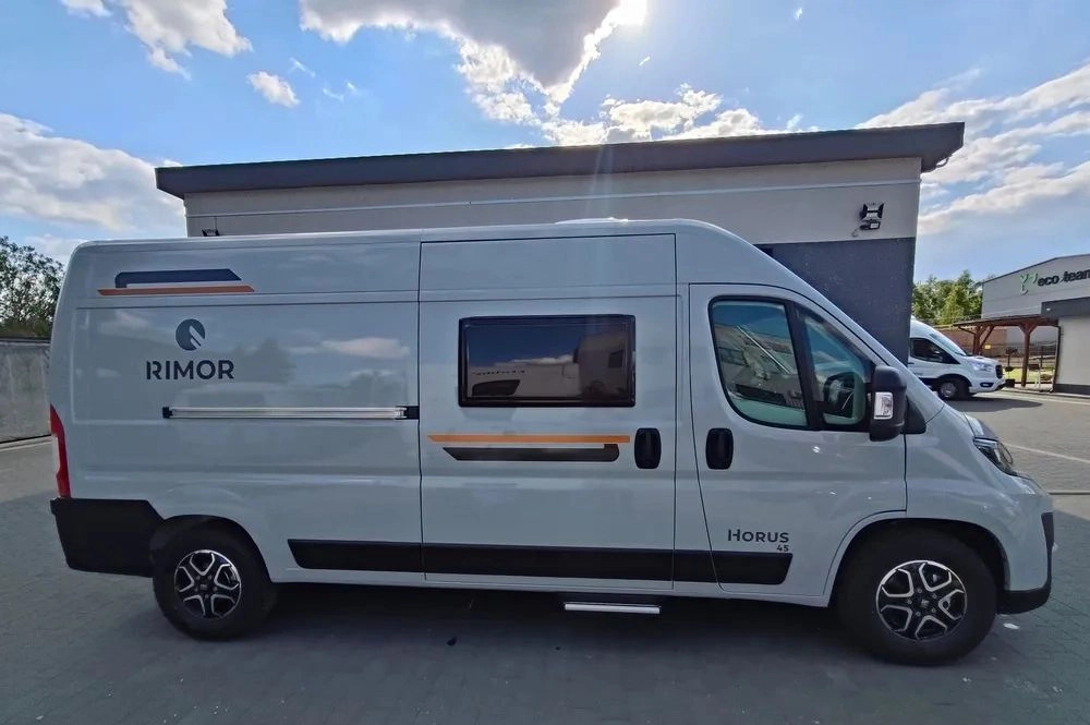 Fiat Ducato Rimor Horus 45 NEW AUTOMAT Grau Truma Diesel Lampen FULL LED 4-Sitzer - Кастенваген: фото 4 Fiat Ducato Rimor Horus 45 NEW AUTOMAT Grau Truma Diesel Lampen FULL LED 4-Sitzer - Кастенваген: фото 4