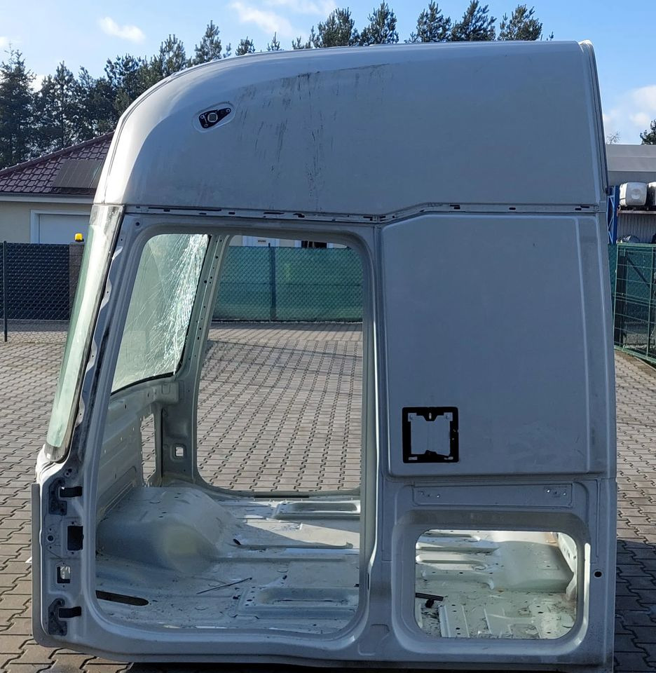 KABINA RENAULT GAMA T WYSOKA 2023R - Кабина для Грузовиков: фото 2 KABINA RENAULT GAMA T WYSOKA 2023R - Кабина для Грузовиков: фото 2