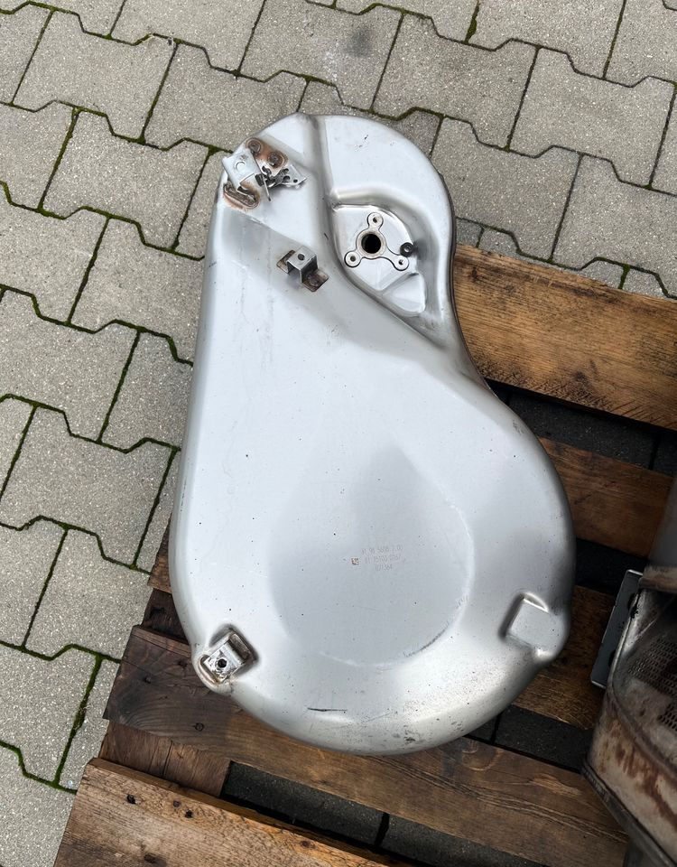 Katalizator MAN TGX TGS lift wydech tłumik - Глушитель/ Выхлопная система для Грузовиков: фото 5 Katalizator MAN TGX TGS lift wydech tłumik - Глушитель/ Выхлопная система для Грузовиков: фото 5