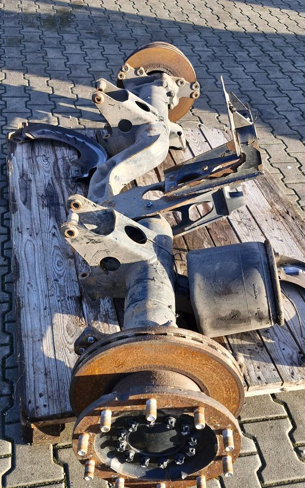 MAN TG3 TGX TGS OŚ ŚRODKOWA OPUSZCZANA ŚPIOCH - Подвеска: фото 2 MAN TG3 TGX TGS OŚ ŚRODKOWA OPUSZCZANA ŚPIOCH - Подвеска: фото 2