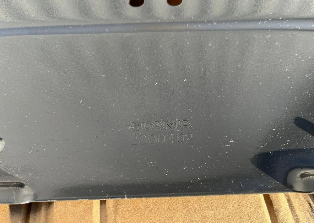 SCANIA R S CHLAPACZ BŁOTNIK GITARA NOWY 2800402 - Кузов и экстерьер: фото 3 SCANIA R S CHLAPACZ BŁOTNIK GITARA NOWY 2800402 - Кузов и экстерьер: фото 3
