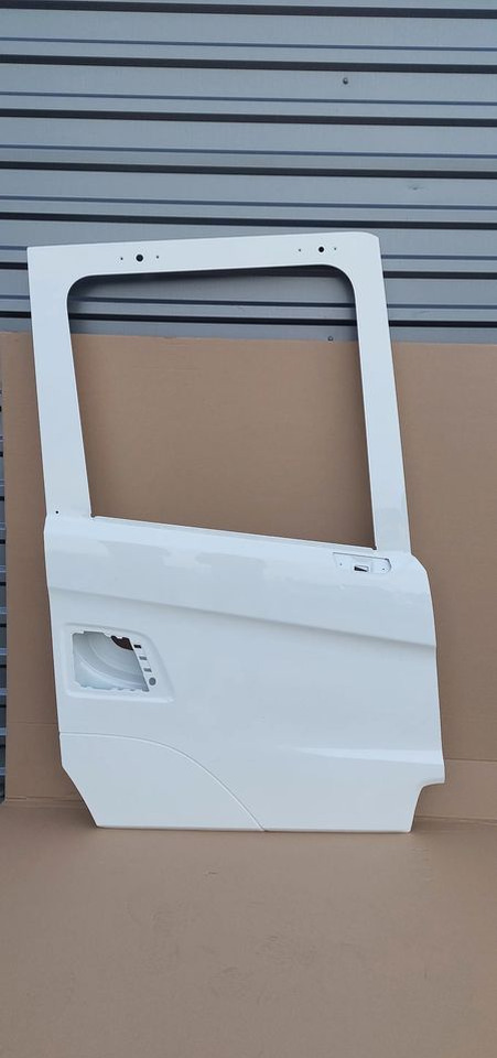 SCANIA R S L NOWY MODEL DRZWI PRAWE - Дверь и запчасти для Грузовиков: фото 1 SCANIA R S L NOWY MODEL DRZWI PRAWE - Дверь и запчасти для Грузовиков: фото 1