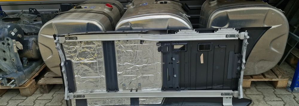 SCANIA R S SPOILER ZABUDOWA MIĘDZOSIOWA NOWA - Кузов и экстерьер: фото 2 SCANIA R S SPOILER ZABUDOWA MIĘDZOSIOWA NOWA - Кузов и экстерьер: фото 2