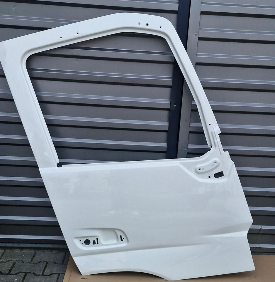 VOLVO FM5 FMX DRZWI PRAWE - Кузов и экстерьер: фото 1 VOLVO FM5 FMX DRZWI PRAWE - Кузов и экстерьер: фото 1