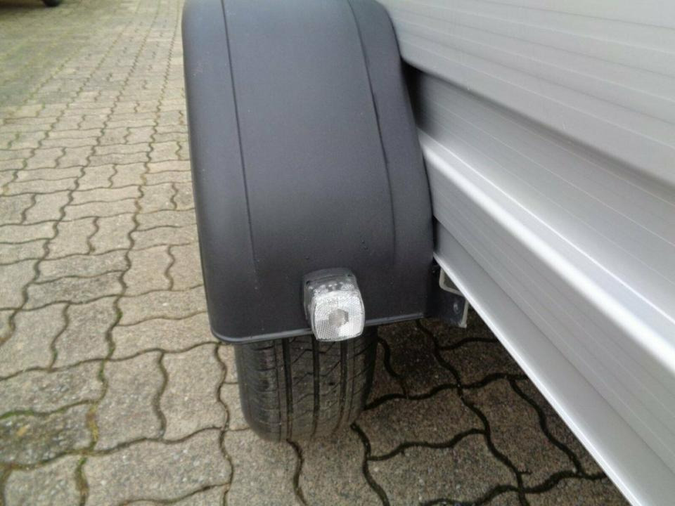 Böckmann PKW-Anhänger ,1350 kg, Aluminium-Aufbau, 100 km/h - Прицеп для легкового автомобиля: фото 5 Böckmann PKW-Anhänger ,1350 kg, Aluminium-Aufbau, 100 km/h - Прицеп для легкового автомобиля: фото 5