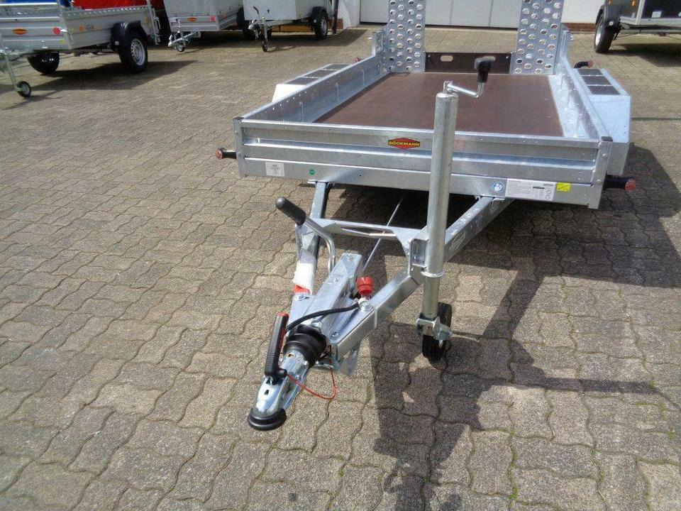 Böckmann, PKW-Anhänger, Baumaschinentransporter, 2,7 to. 100 km/h - Прицеп для спецтехники: фото 2 Böckmann, PKW-Anhänger, Baumaschinentransporter, 2,7 to. 100 km/h - Прицеп для спецтехники: фото 2