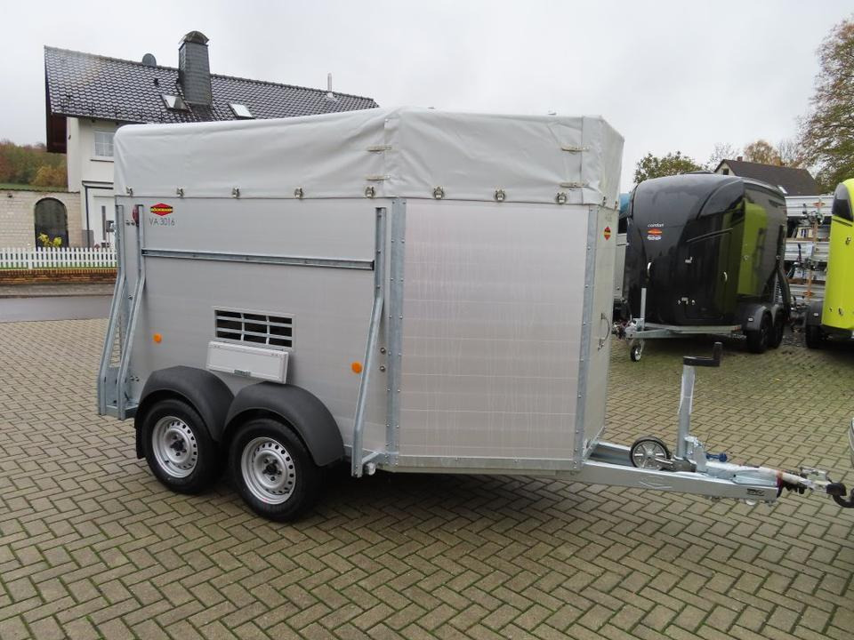 Böckmann Viehanhänger, 2,4 to. Tür/Rampekombi, Humbaur, Fendt - Прицеп для перевозки животных: фото 4 Böckmann Viehanhänger, 2,4 to. Tür/Rampekombi, Humbaur, Fendt - Прицеп для перевозки животных: фото 4