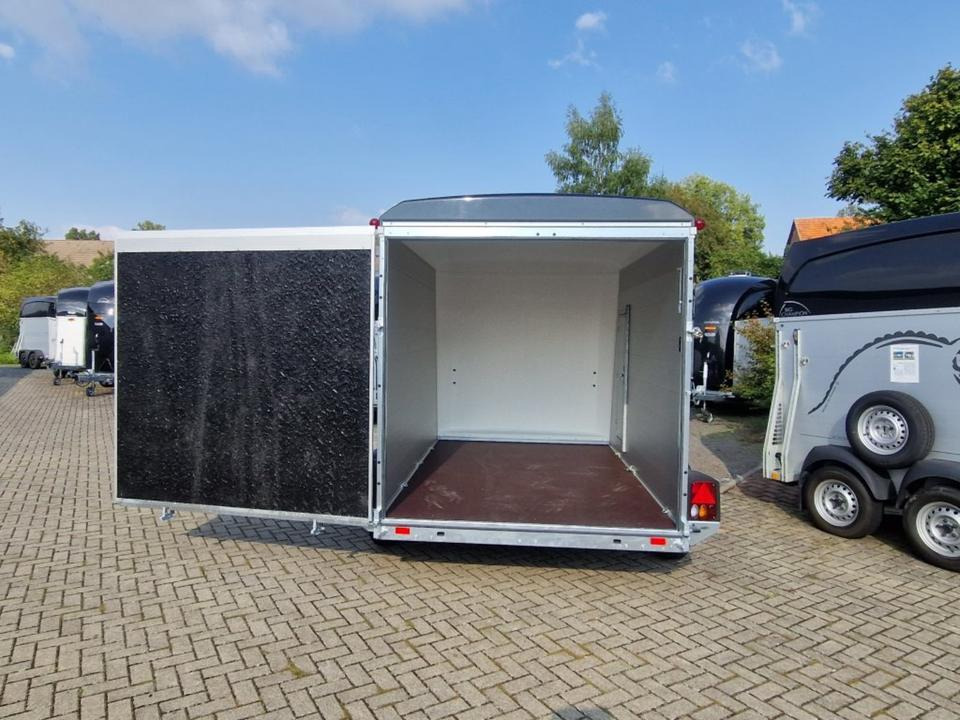 Kofferanhänger Geschlossen Umzug Leihanhänger Miete Transport 2t - Прицеп-фургон: фото 3 Kofferanhänger Geschlossen Umzug Leihanhänger Miete Transport 2t - Прицеп-фургон: фото 3