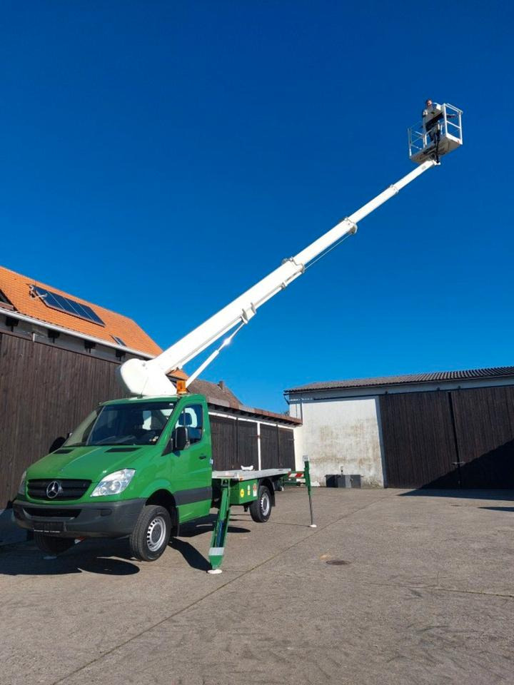 Mercedes Wumag Arbeitsbühne Hubsteiger Hebebühne 3,5t 22m - Грузовик с подъемником: фото 2 Mercedes Wumag Arbeitsbühne Hubsteiger Hebebühne 3,5t 22m - Грузовик с подъемником: фото 2