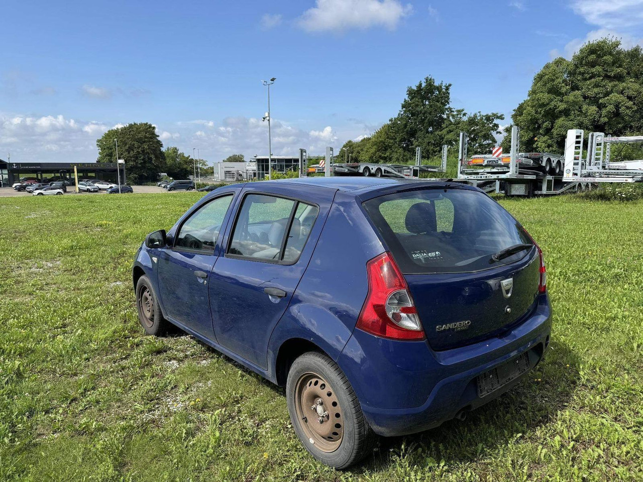 Dacia Sandero 1.4 +ZAHNRIEMEN GERISSEN+ - Легковой автомобиль: фото 3 Dacia Sandero 1.4 +ZAHNRIEMEN GERISSEN+ - Легковой автомобиль: фото 3