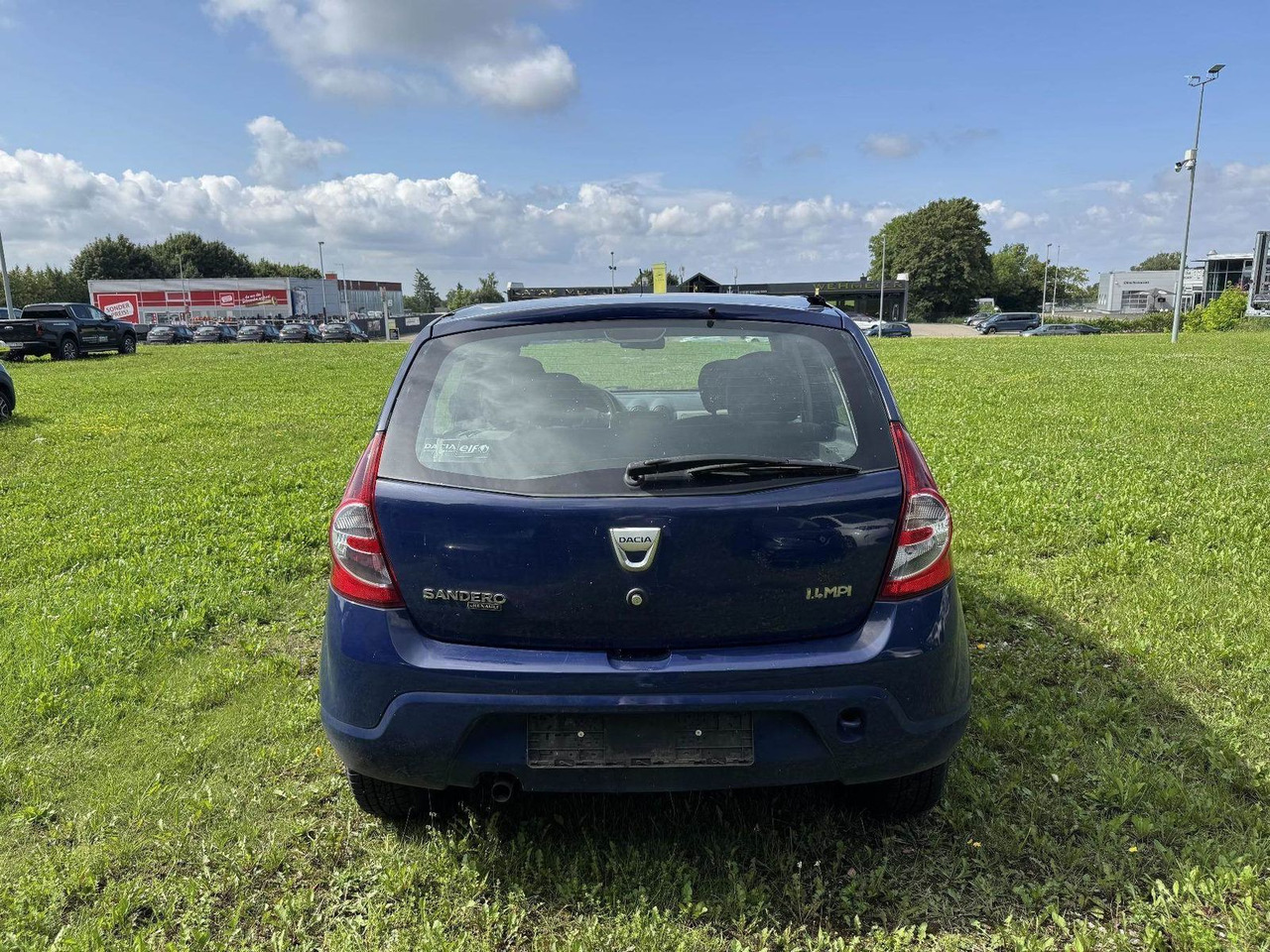 Dacia Sandero 1.4 +ZAHNRIEMEN GERISSEN+ - Легковой автомобиль: фото 4 Dacia Sandero 1.4 +ZAHNRIEMEN GERISSEN+ - Легковой автомобиль: фото 4