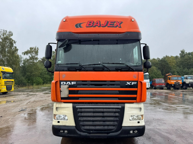 DAF 105 XF 460 Super Space Cab (PERFECT CONDITION / PARFAIT ETAT) - Тягач: фото 2 DAF 105 XF 460 Super Space Cab (PERFECT CONDITION / PARFAIT ETAT) - Тягач: фото 2
