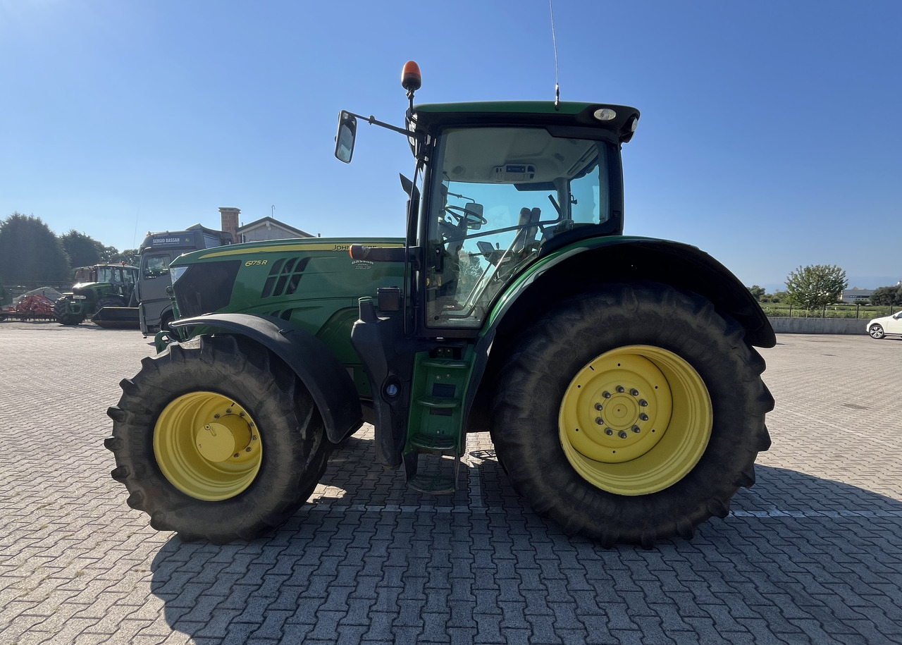 JOHN DEERE 6175 R - Трактор: фото 2 JOHN DEERE 6175 R - Трактор: фото 2