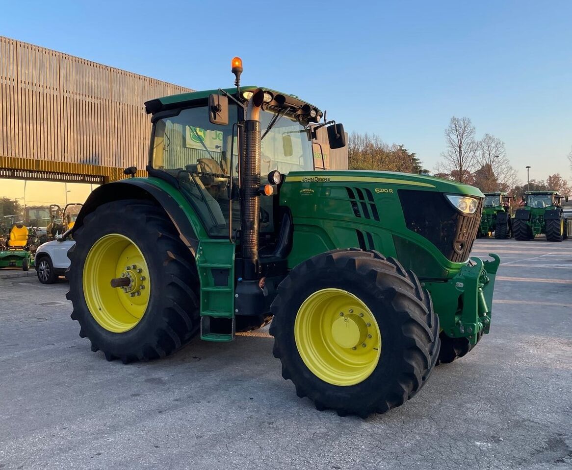 JOHN DEERE 6210 R - Трактор: фото 2 JOHN DEERE 6210 R - Трактор: фото 2