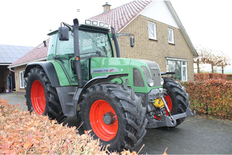 Fendt FAVORIT 716 VARIO Favorit 716 vario - Трактор: фото 1 Fendt FAVORIT 716 VARIO Favorit 716 vario - Трактор: фото 1