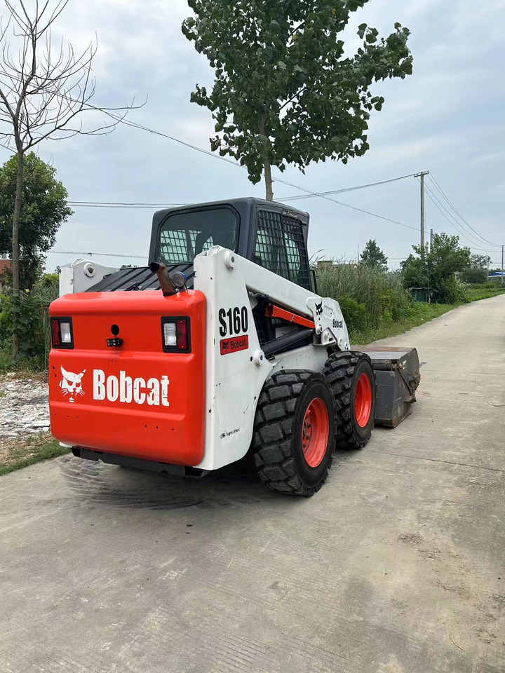 BOBCAT S160 - Мини-погрузчик с бортовым поворотом: фото 5 BOBCAT S160 - Мини-погрузчик с бортовым поворотом: фото 5