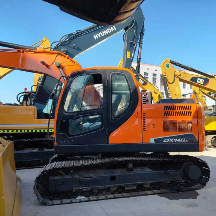 Excellent Condition Korea Brand Dooan Dx140 Excavator in Stock Used Doosan Dx140 225 300 Excavator Low Working Hours on Sale - Экскаватор: фото 1 Excellent Condition Korea Brand Dooan Dx140 Excavator in Stock Used Doosan Dx140 225 300 Excavator Low Working Hours on Sale - Экскаватор: фото 1