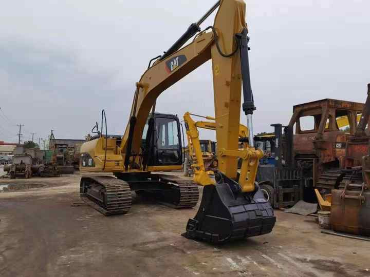 Good Condition Used Excavator Machine Caterpillar 315D Crawler CAT 15ton Used Excavator for Sale CAT 315 Excavators - Гусеничный экскаватор: фото 4 Good Condition Used Excavator Machine Caterpillar 315D Crawler CAT 15ton Used Excavator for Sale CAT 315 Excavators - Гусеничный экскаватор: фото 4