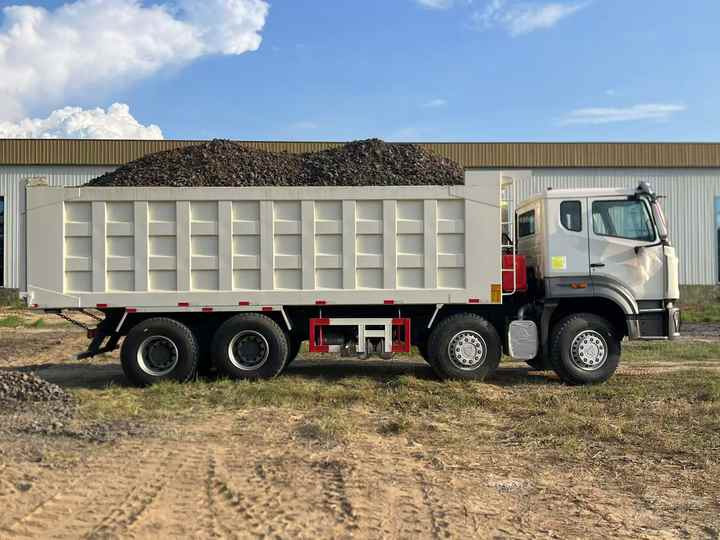 Good Performance Howo Brand 8*4 Dump Truck Used Howo 371 375 400 Horsepower 6*4 8*4 Wheels on Sale - Самосвал: фото 2 Good Performance Howo Brand 8*4 Dump Truck Used Howo 371 375 400 Horsepower 6*4 8*4 Wheels on Sale - Самосвал: фото 2