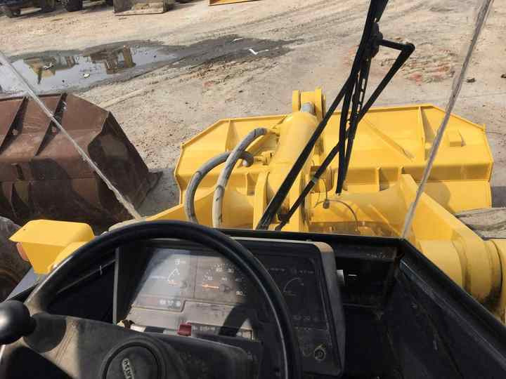 High Quality Japan Loader 4ton Loader komatsu Wa320-3 Used Wheel Loader - Колёсный погрузчик: фото 2 High Quality Japan Loader 4ton Loader komatsu Wa320-3 Used Wheel Loader - Колёсный погрузчик: фото 2