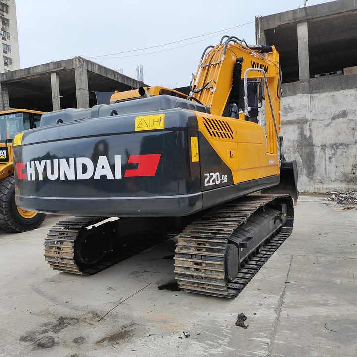 Hyundai Digger 220lc-9s Second Hand Korea Made High Performance Machine Hyundai Excavator for Sale - Гусеничный экскаватор: фото 5 Hyundai Digger 220lc-9s Second Hand Korea Made High Performance Machine Hyundai Excavator for Sale - Гусеничный экскаватор: фото 5