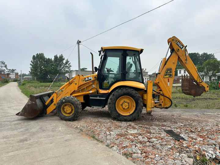 Low Price JCB 3CX Backhoe Loader in Excellent Condition for Sale JCB3CX JCB 4CX Available for Sale - Экскаватор-погрузчик: фото 2 Low Price JCB 3CX Backhoe Loader in Excellent Condition for Sale JCB3CX JCB 4CX Available for Sale - Экскаватор-погрузчик: фото 2