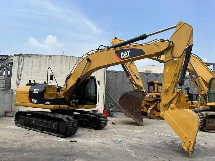 Reasonable Price Japan Original 330d2 Caterpillar Excavator CAT USED 329D2 320D2 325D 315D Excavator - Гусеничный экскаватор: фото 2 Reasonable Price Japan Original 330d2 Caterpillar Excavator CAT USED 329D2 320D2 325D 315D Excavator - Гусеничный экскаватор: фото 2