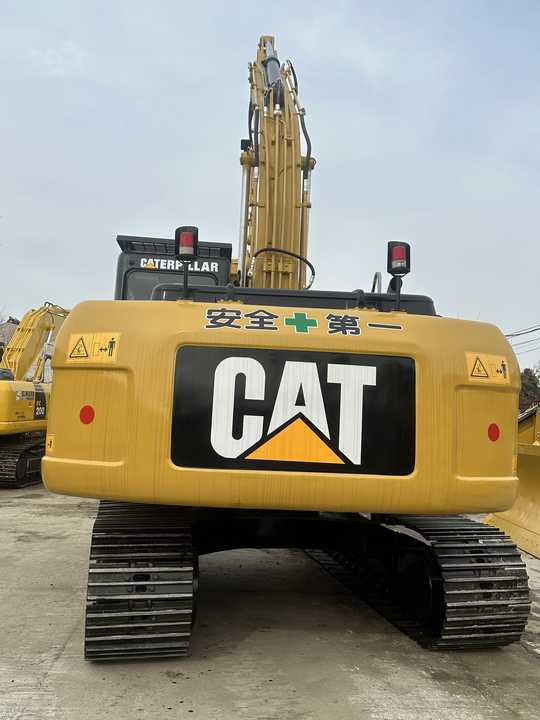 Used CAT 320D2 Excavator | Well-Maintained, Low Hours | Affordable Heavy Machinery for Construction & Mining! - Гусеничный экскаватор: фото 3 Used CAT 320D2 Excavator | Well-Maintained, Low Hours | Affordable Heavy Machinery for Construction & Mining! - Гусеничный экскаватор: фото 3