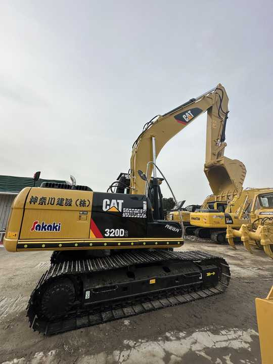 Used CAT 320D2 Excavator | Well-Maintained, Low Hours | Affordable Heavy Machinery for Construction & Mining! - Гусеничный экскаватор: фото 4 Used CAT 320D2 Excavator | Well-Maintained, Low Hours | Affordable Heavy Machinery for Construction & Mining! - Гусеничный экскаватор: фото 4
