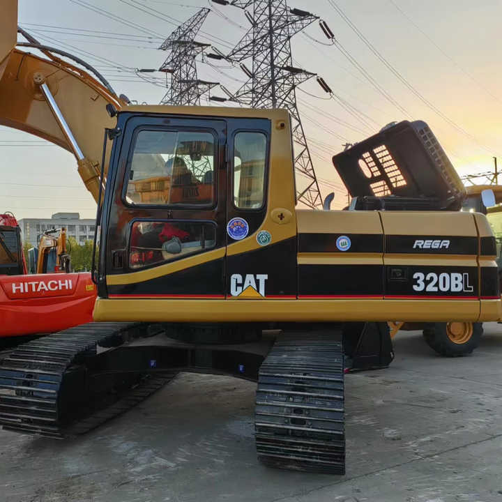 Used Cat Excavator CAT320BL Crawler Excavators Construction Equipment Earth-moving Caterpillar for Sale Excellent Condition - Экскаватор: фото 1 Used Cat Excavator CAT320BL Crawler Excavators Construction Equipment Earth-moving Caterpillar for Sale Excellent Condition - Экскаватор: фото 1