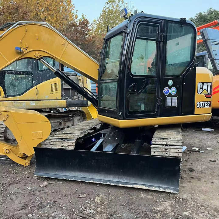 Used Caterpillar CAT 307E2 Crawler Mini Hydraulic Digger Second Hand Cat 307E2 Excavator - Экскаватор: фото 1 Used Caterpillar CAT 307E2 Crawler Mini Hydraulic Digger Second Hand Cat 307E2 Excavator - Экскаватор: фото 1