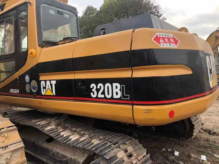 Used Digger CAT 320BL Construction Machinery Construction Digger Used CAT 320BL Cheap Excavator - Гусеничный экскаватор: фото 2 Used Digger CAT 320BL Construction Machinery Construction Digger Used CAT 320BL Cheap Excavator - Гусеничный экскаватор: фото 2