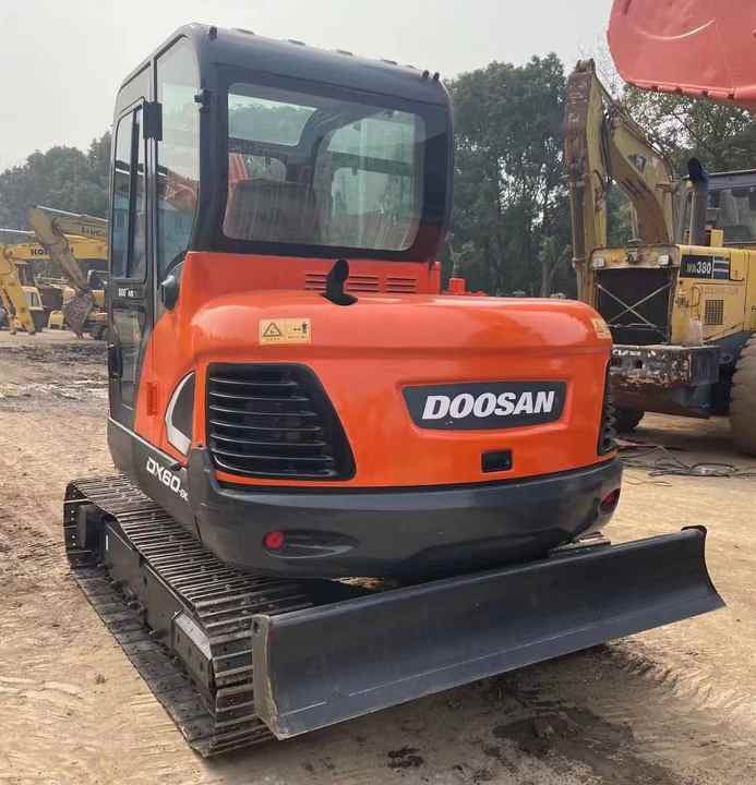 Used Doosan DX60-9c Excavator | Low Hours | Robust Undercarriage | Global Shipping | Discounted Price - Экскаватор: фото 3 Used Doosan DX60-9c Excavator | Low Hours | Robust Undercarriage | Global Shipping | Discounted Price - Экскаватор: фото 3