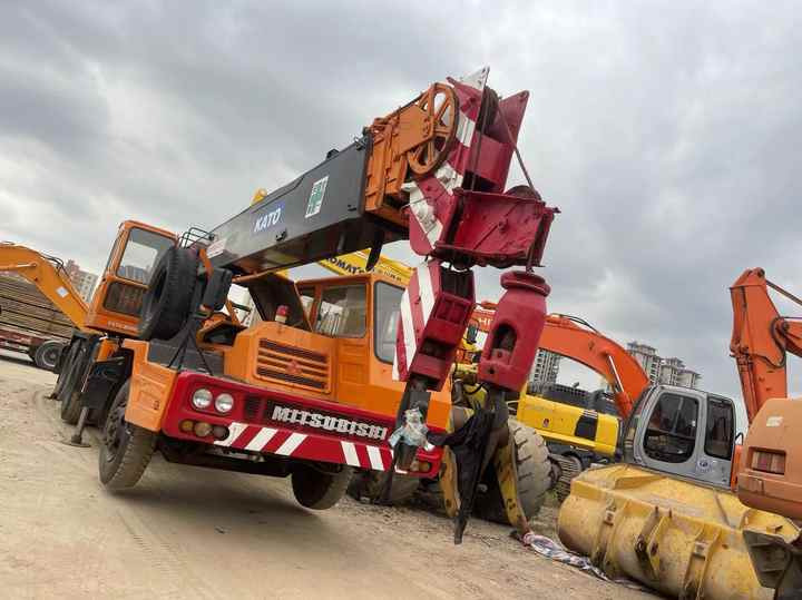 Used Heavy Construction Equipment kato 25 Tons Second Hand Mobile Crane Used Machine Hot Sale - Мобильный кран: фото 4 Used Heavy Construction Equipment kato 25 Tons Second Hand Mobile Crane Used Machine Hot Sale - Мобильный кран: фото 4