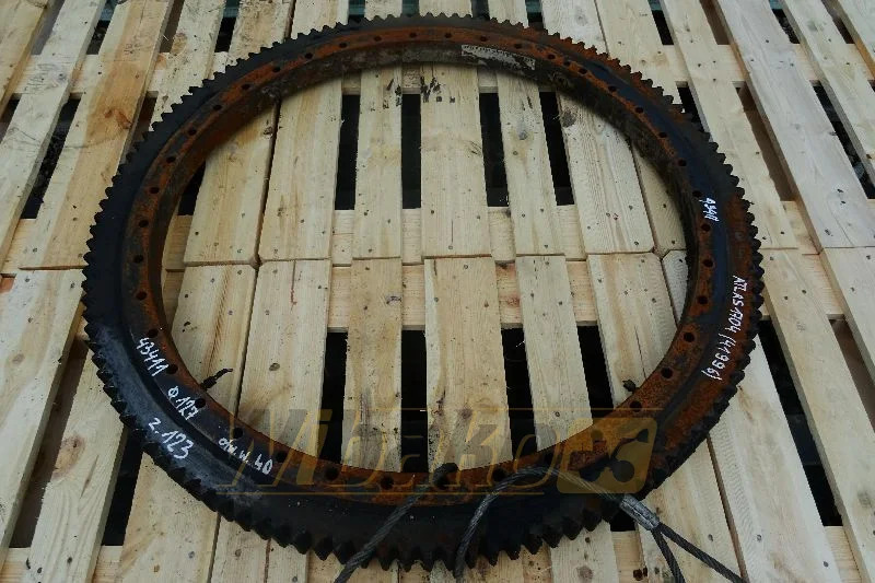 Atlas 1704 - Поворотное кольцо для Строительной техники: фото 1 Atlas 1704 - Поворотное кольцо для Строительной техники: фото 1