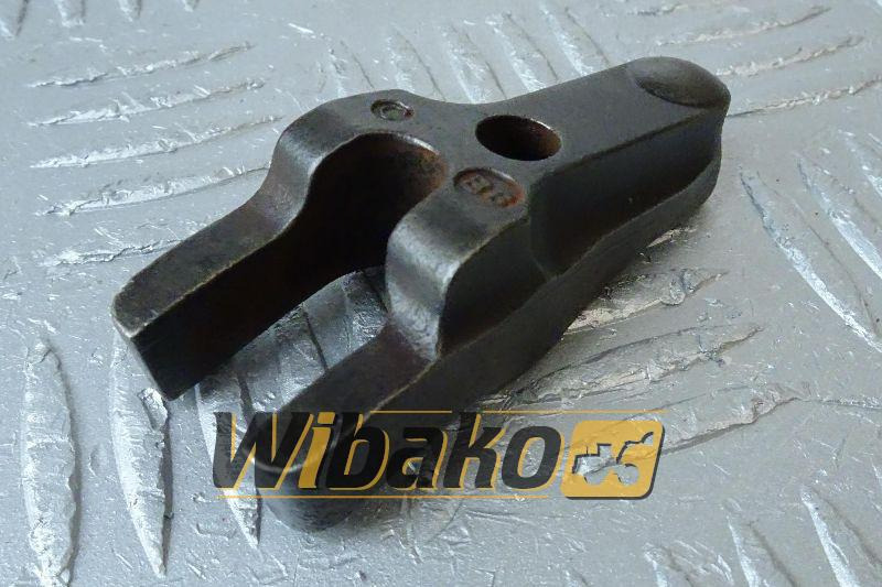 Injector holder Deutz 04289835 - Распределитель впрыска для Строительной техники: фото 1 Injector holder Deutz 04289835 - Распределитель впрыска для Строительной техники: фото 1