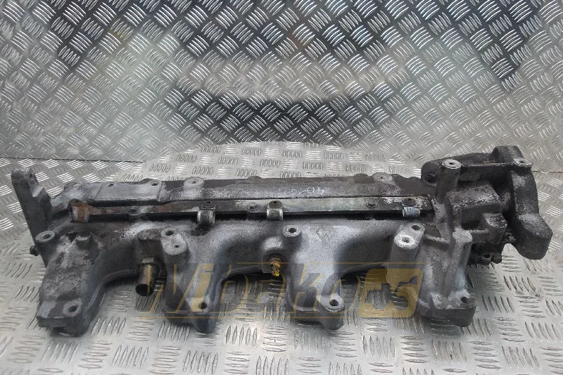 Liebherr D934 10117070 - Впускной коллектор для Строительной техники: фото 1 Liebherr D934 10117070 - Впускной коллектор для Строительной техники: фото 1