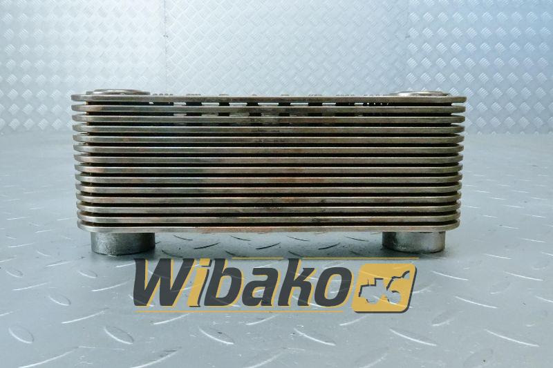 Oil cooler for engine Volvo D7D EBE2 04209931 - Масляный радиатор для Строительной техники: фото 1 Oil cooler for engine Volvo D7D EBE2 04209931 - Масляный радиатор для Строительной техники: фото 1