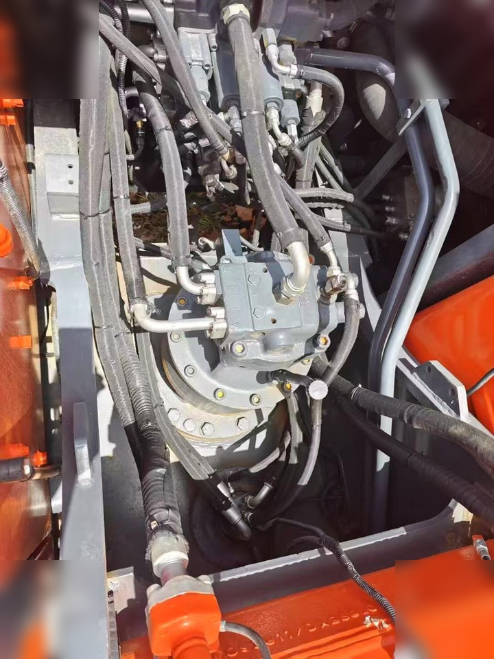 DOOSAN DX300 LC - Гусеничный экскаватор: фото 4 DOOSAN DX300 LC - Гусеничный экскаватор: фото 4