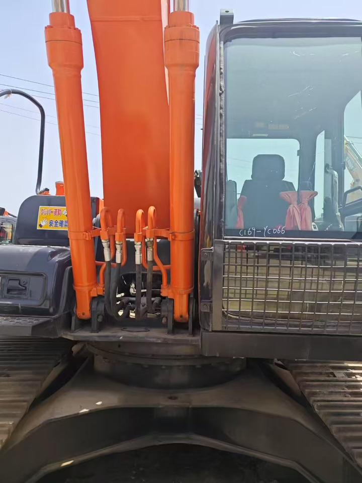 HITACHI ZX160 - Гусеничный экскаватор: фото 2 HITACHI ZX160 - Гусеничный экскаватор: фото 2