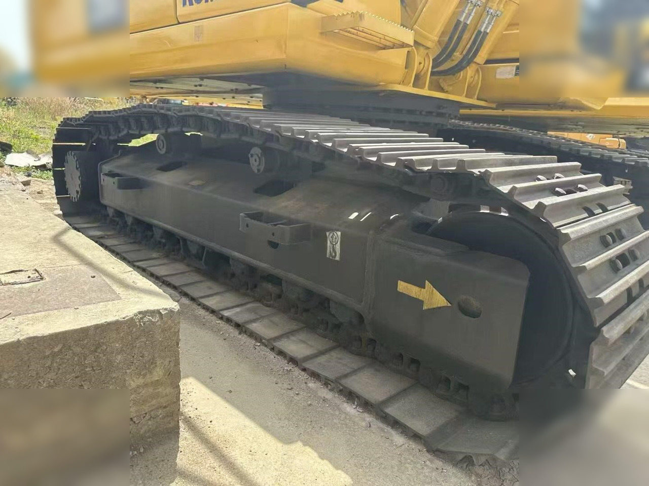 Гусеничный экскаватор KOMATSU PC200-8: фото 7